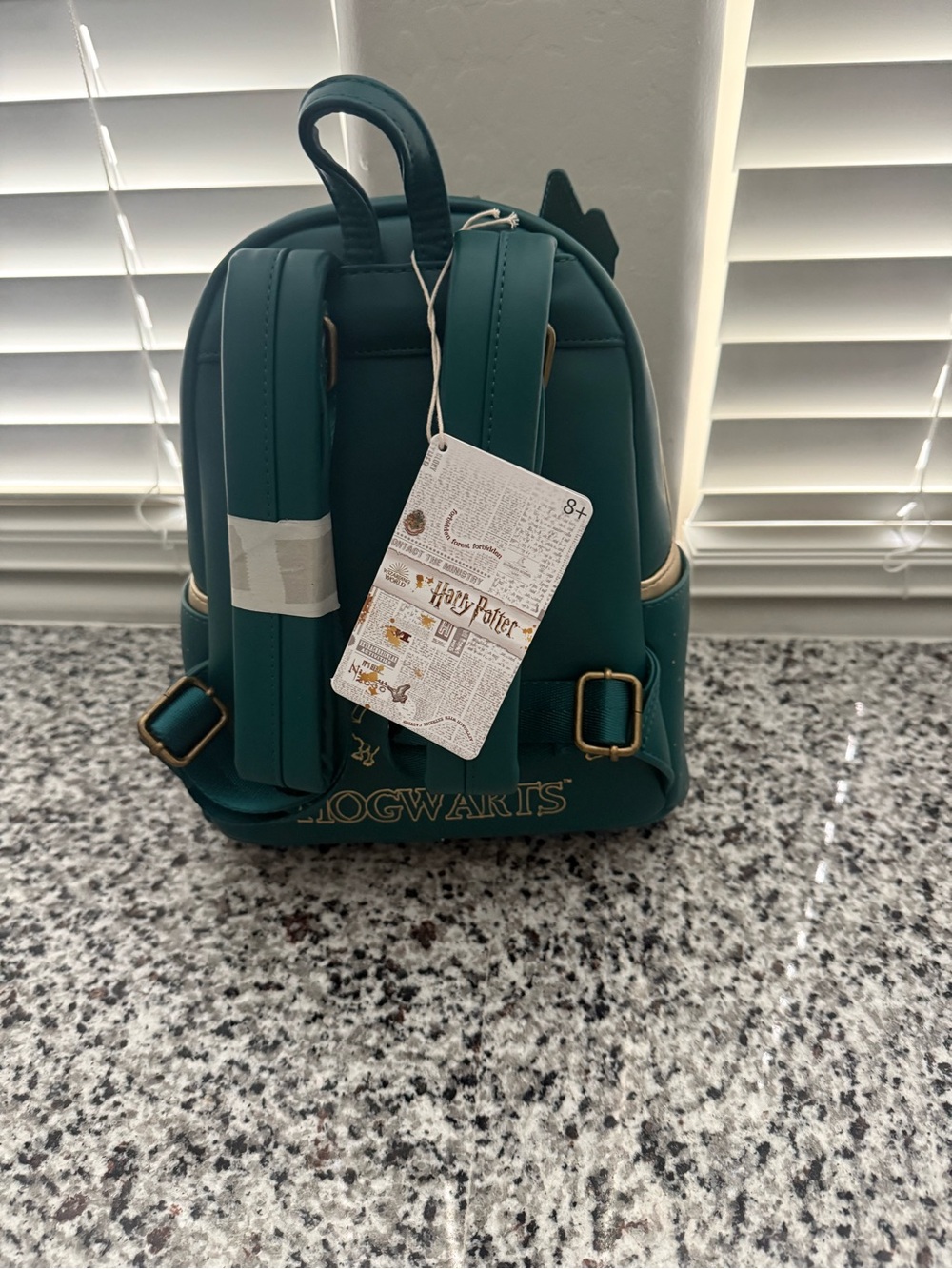 New Loungefly Hogwarts backpack with matching wallet - Picture 3 of 8